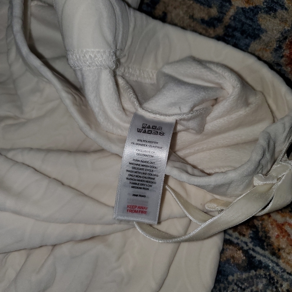 Cupcakes & Cashmere Ivory Knit Joggers - Picture 5 of 11